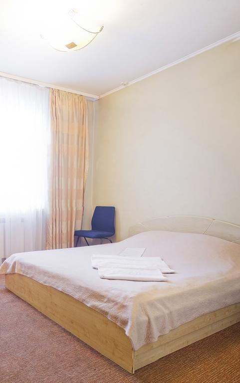 Motel Ivano-Frankivsk Pokoj fotografie